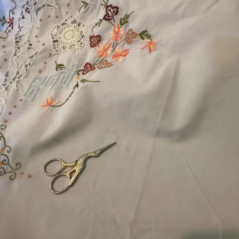 Vintage Tablecloth Floral Hand Embroidered Crochet Lace 116x66 Cottagecore